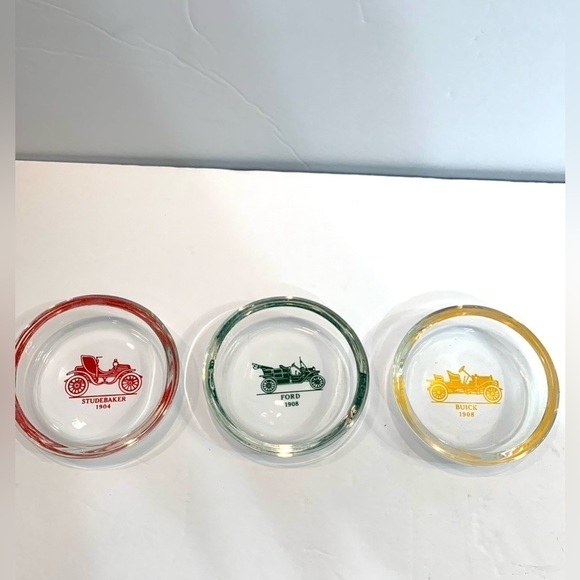 Set of Three (3) Classic Car Themed Glass Ashtrays/Coasters (Vintage) - Picture 1 of 6